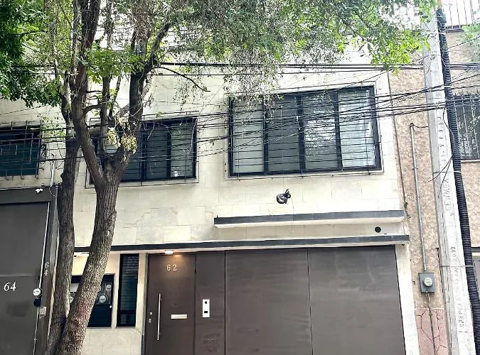 Condesa Lives *